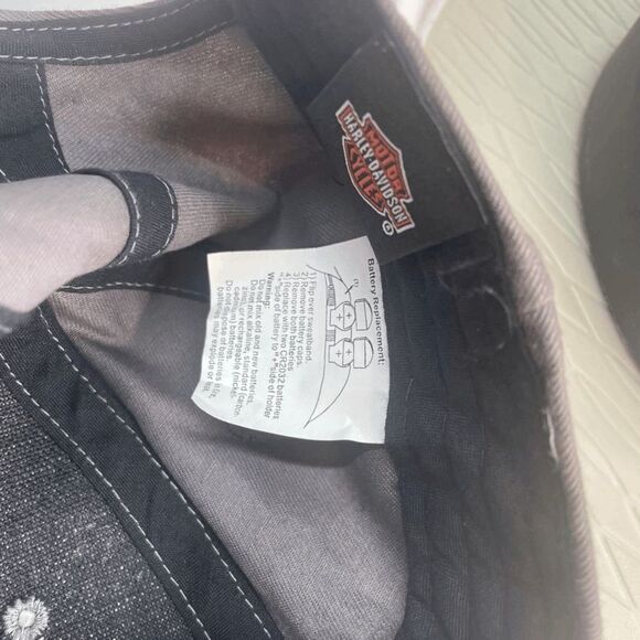 RARE Harley Davidson Hat adjustable Cap (Built In LED Flashlight ) ( READ) - Picture 7 of 7